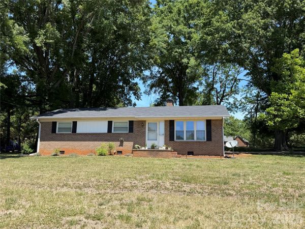 1771 24th Avenue Court NE, Hickory, NC 28601