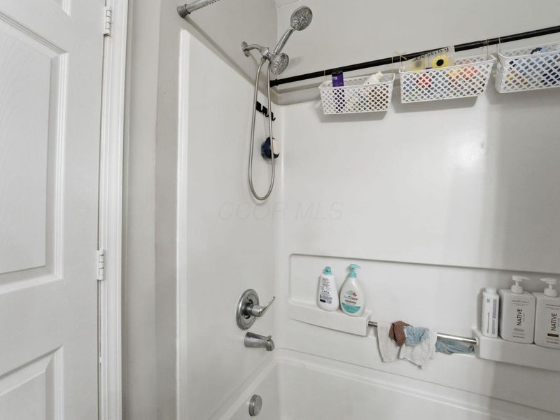 5893 Andrew John Drive, Unit 17, New Albany, OH 43054 Photo 11