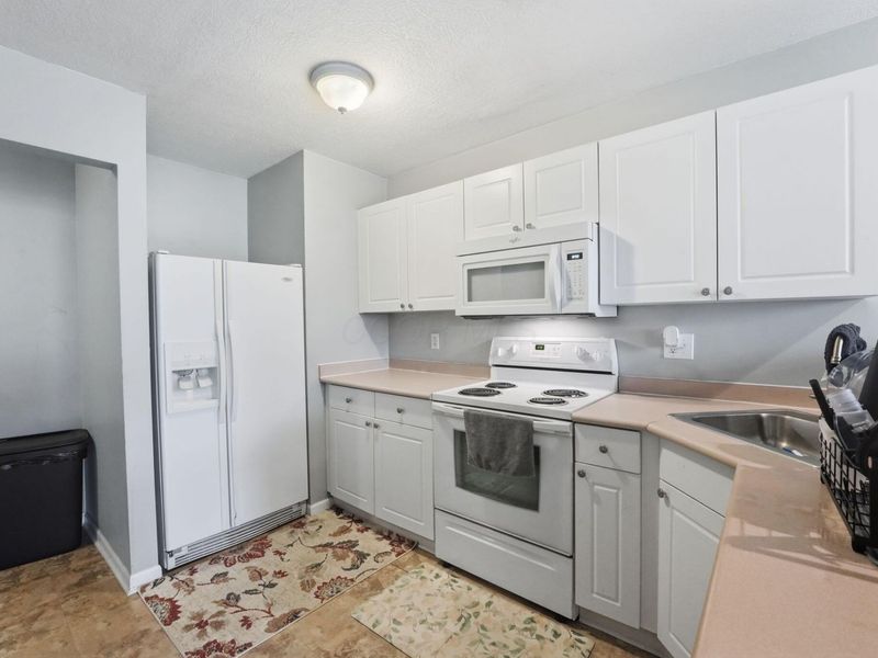 5893 Andrew John Drive, Unit 17, New Albany, OH 43054 Photo 5