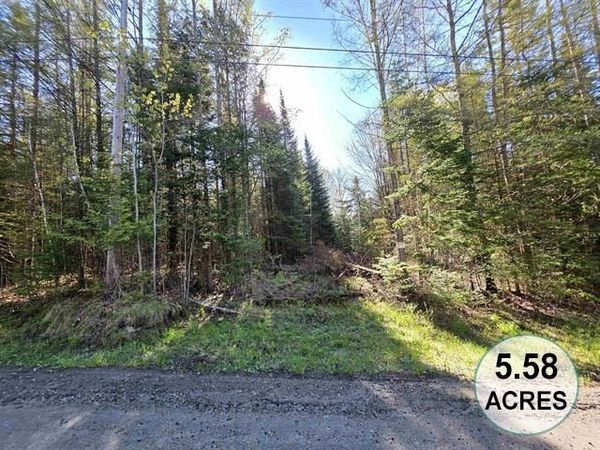 000 Old Coach Road, Unit 5, Lyndon, VT 05851