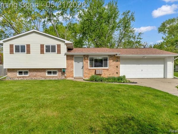 375 Senate Avenue, Ypsilanti Twp, MI 48197