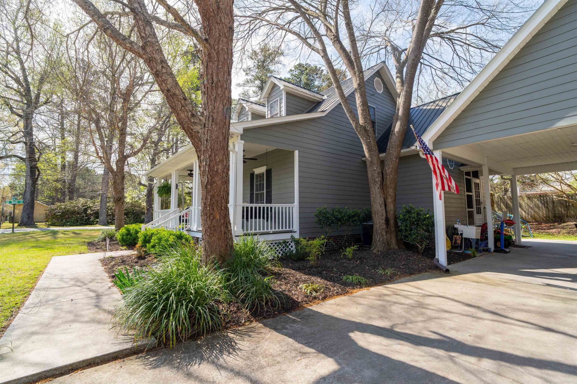 901 Collins St.  Photo 18