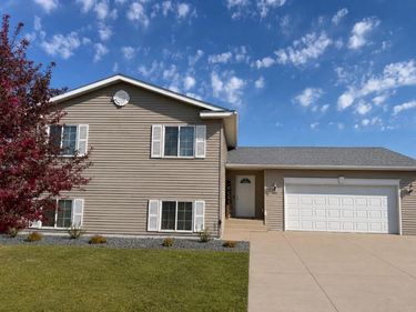 1505 3rd Street SW, Rice, MN 56367