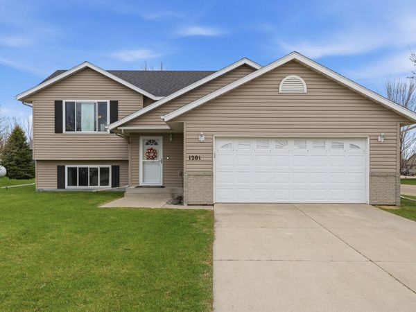 1201 9th Avenue SE, Barnesville, MN 56514