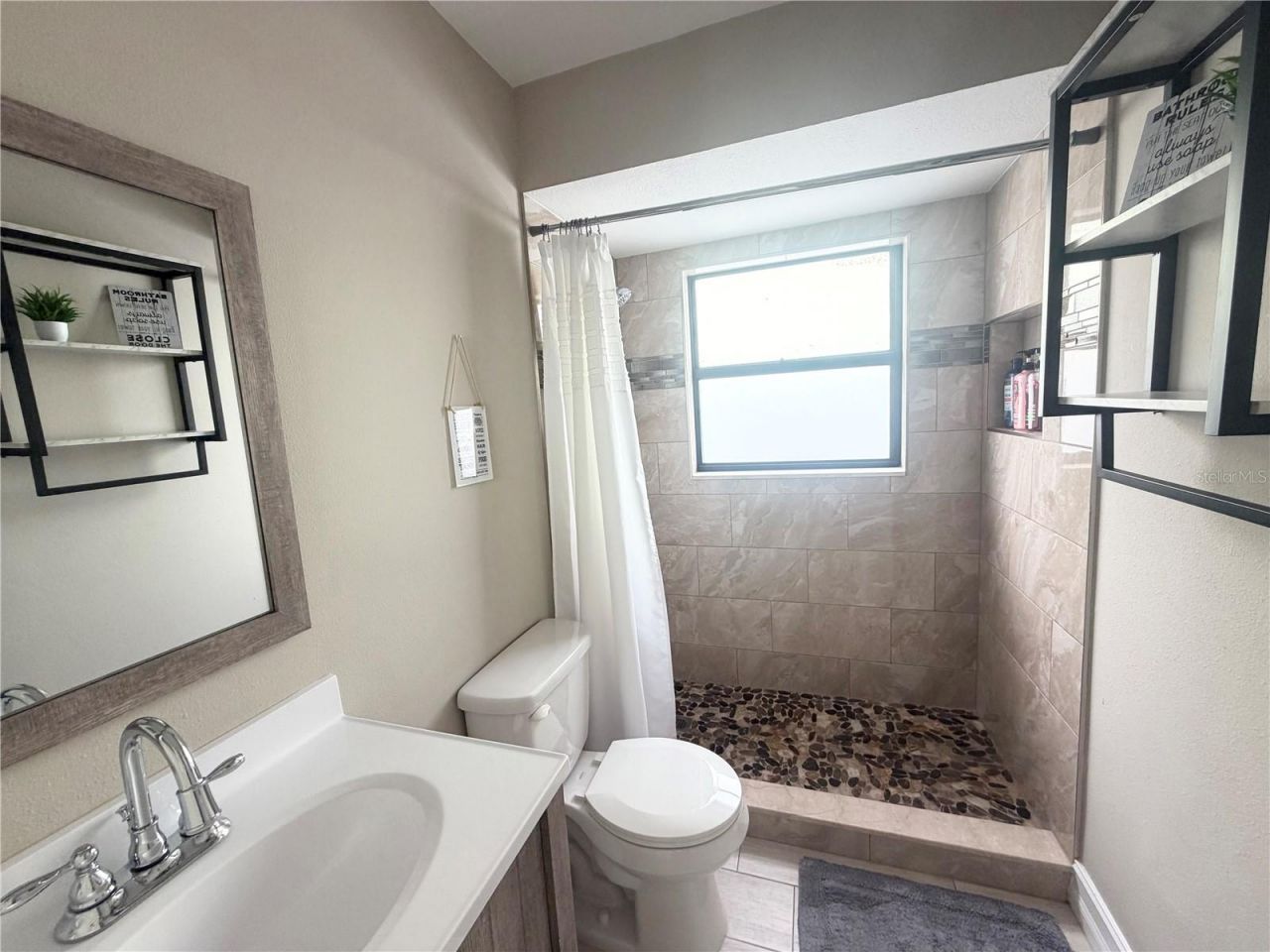 3612 75th Drive E, Sarasota, FL 34243 Photo