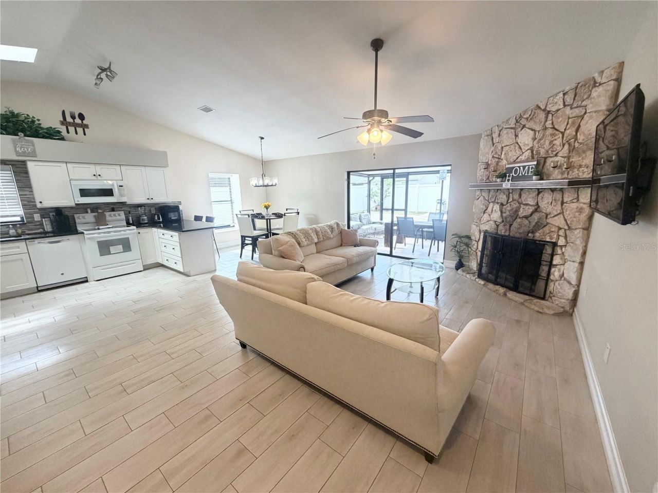 3612 75th Drive E, Sarasota, FL 34243 Photo
