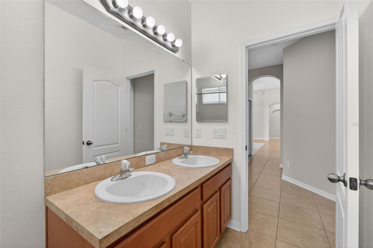 2309 Silver Trumpet Court , Valrico, FL 33594 Photo