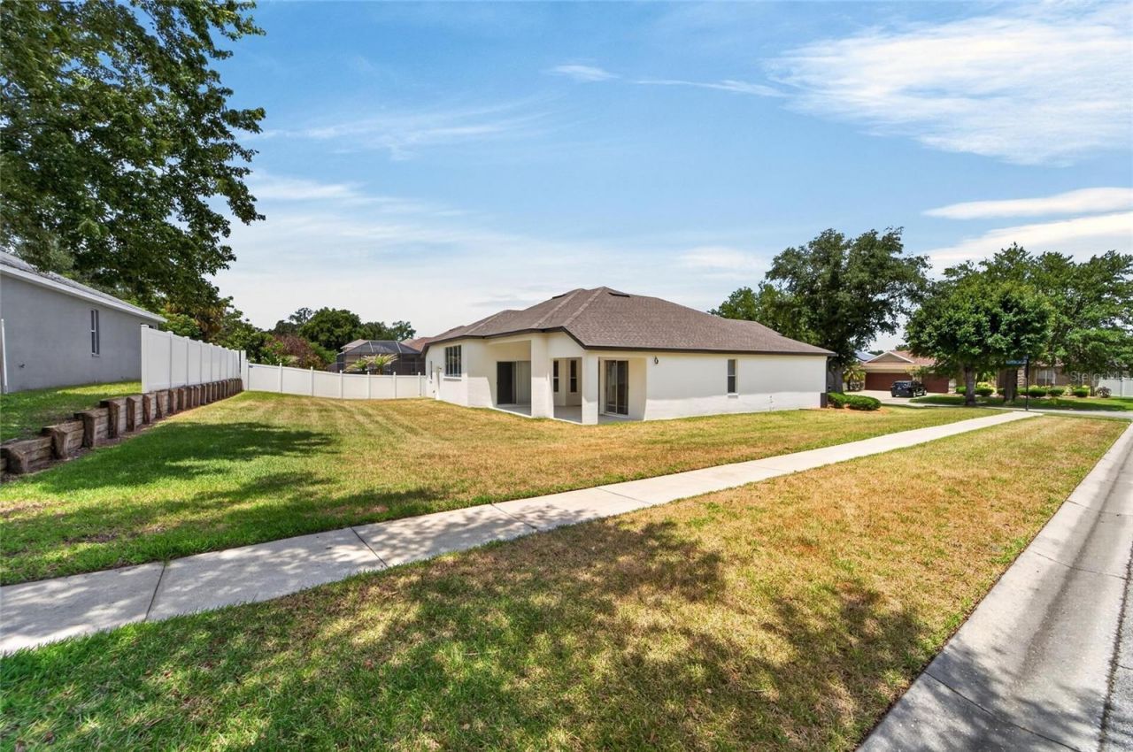 2309 Silver Trumpet Court , Valrico, FL 33594 Photo