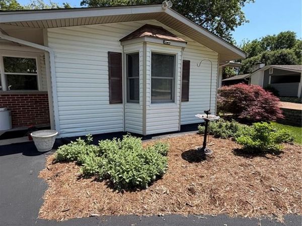 282 Geremma Drive, Ballwin, MO 63011