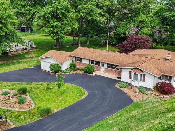 282 Geremma Drive, Ballwin, MO 63011