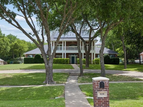 619 Oak Tree Cove , Cedar Hill, TX 75104