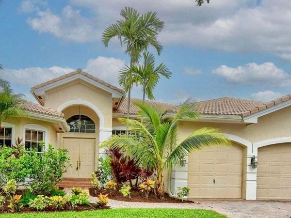 19474 Saturnia Lakes Drive, Boca Raton, FL 33498