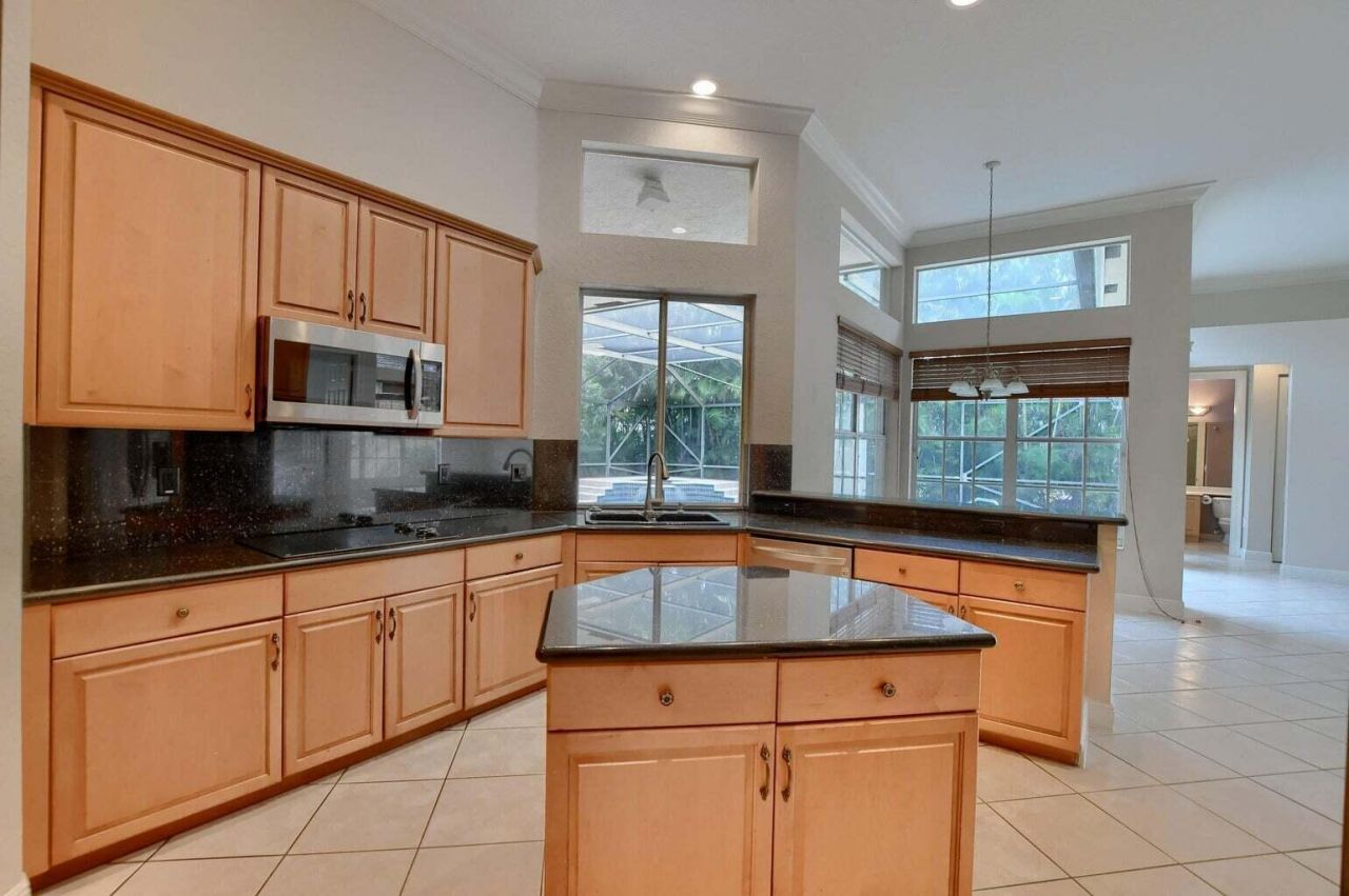 19474 Saturnia Lakes Drive, Boca Raton, FL 33498 Photo
