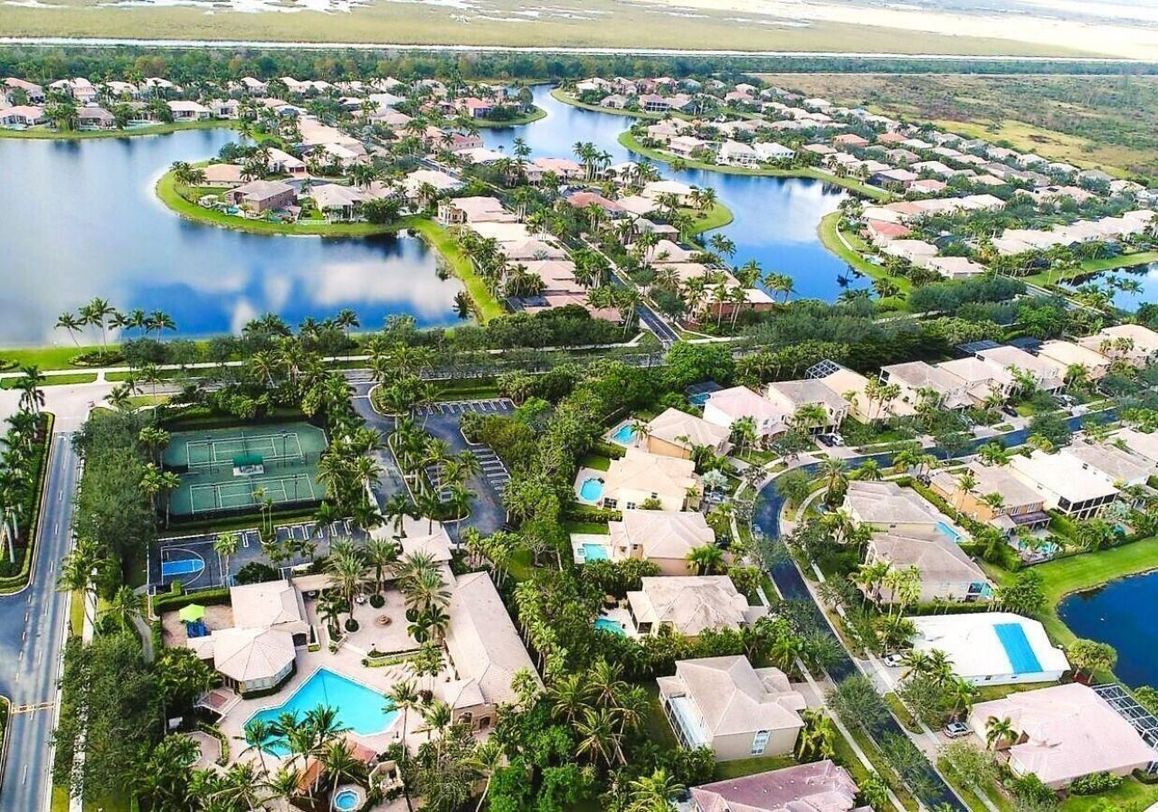 19474 Saturnia Lakes Drive, Boca Raton, FL 33498 Photo