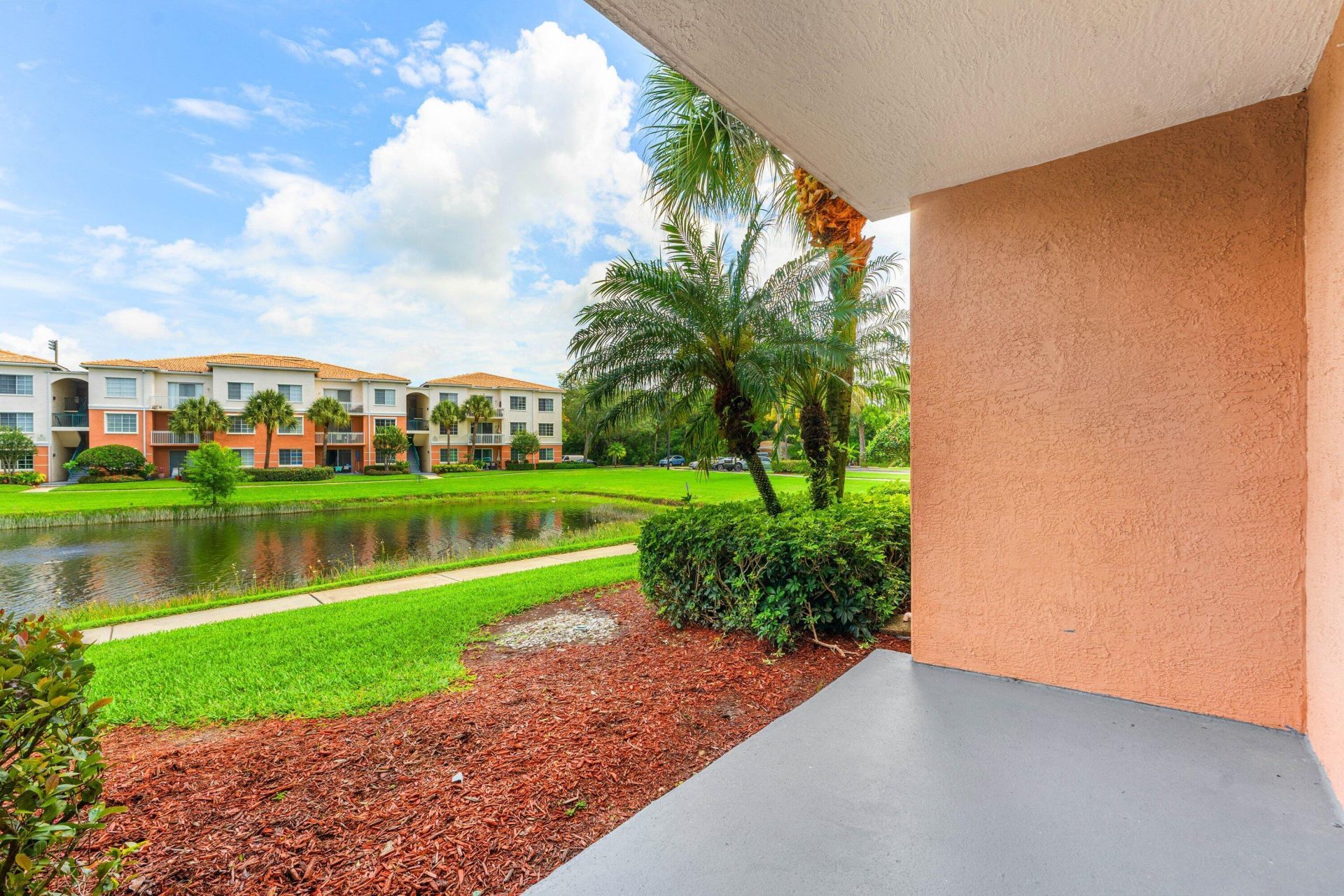 10106 W Myrtlewood Cir Circle W, Palm Beach Gardens, FL 33418 Photo