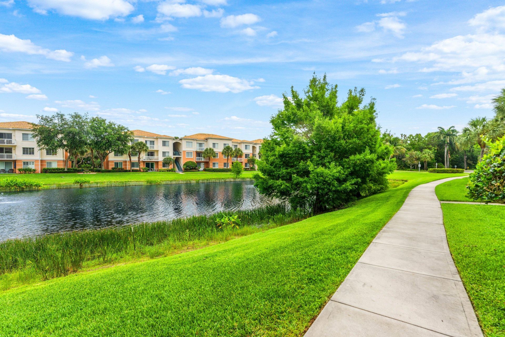 10106 W Myrtlewood Cir Circle W, Palm Beach Gardens, FL 33418 Photo
