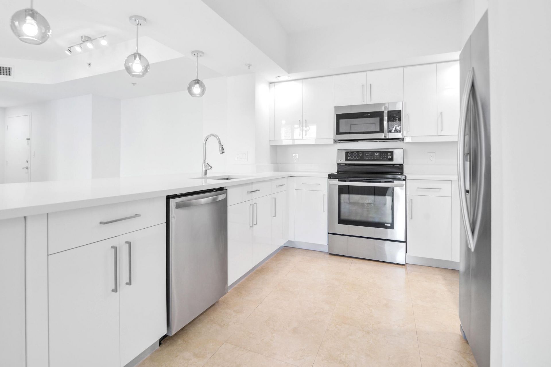 100 N Federal Highway, Unit 734, Fort Lauderdale, FL 33301 Photo