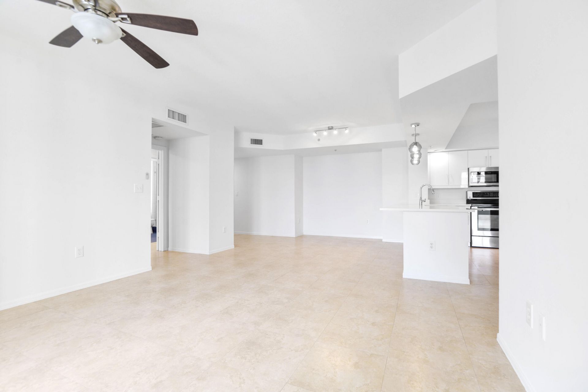 100 N Federal Highway, Unit 734, Fort Lauderdale, FL 33301 Photo
