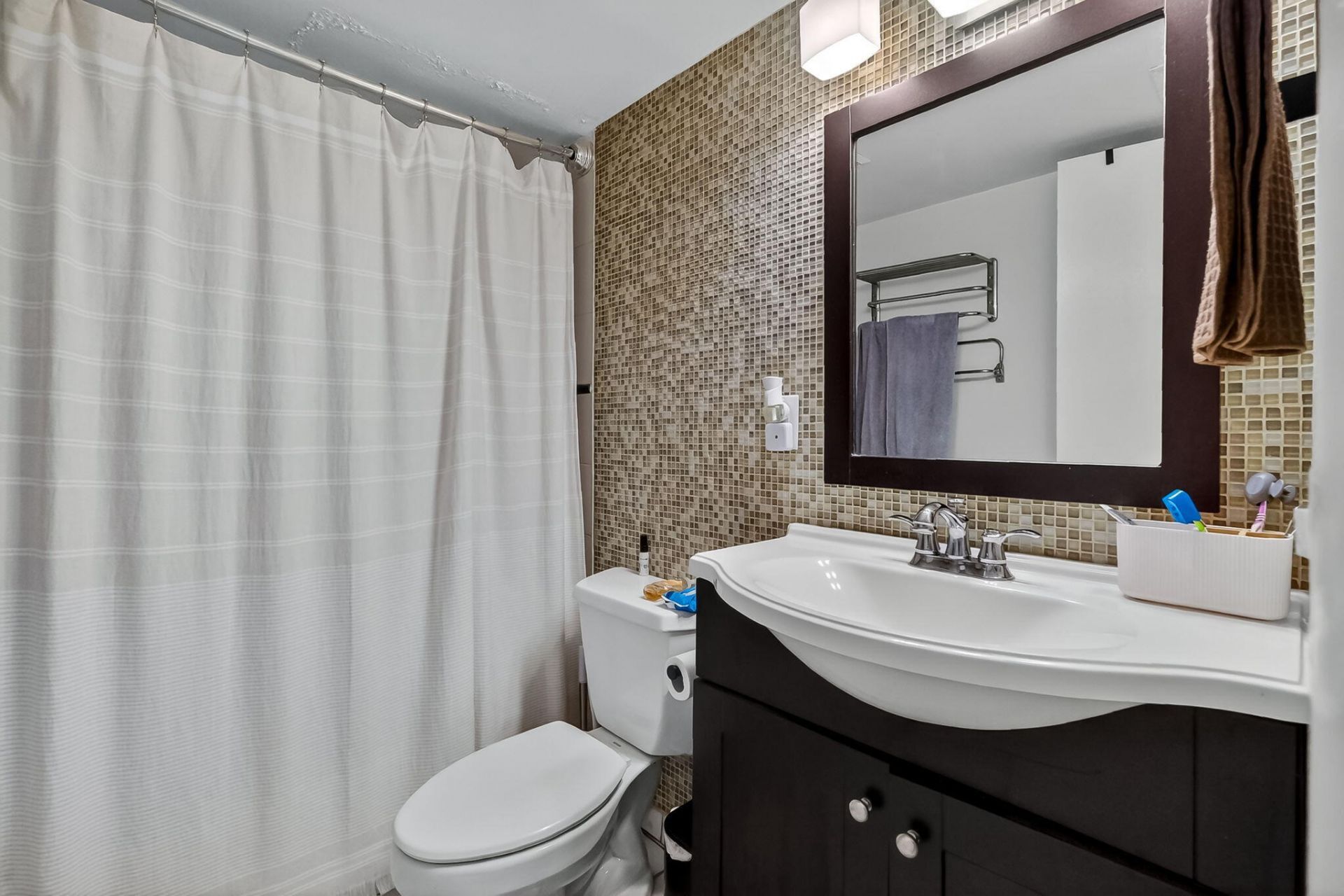 4011 N Meridian Avenue, Unit 32, Miami Beach, FL 33140 Photo