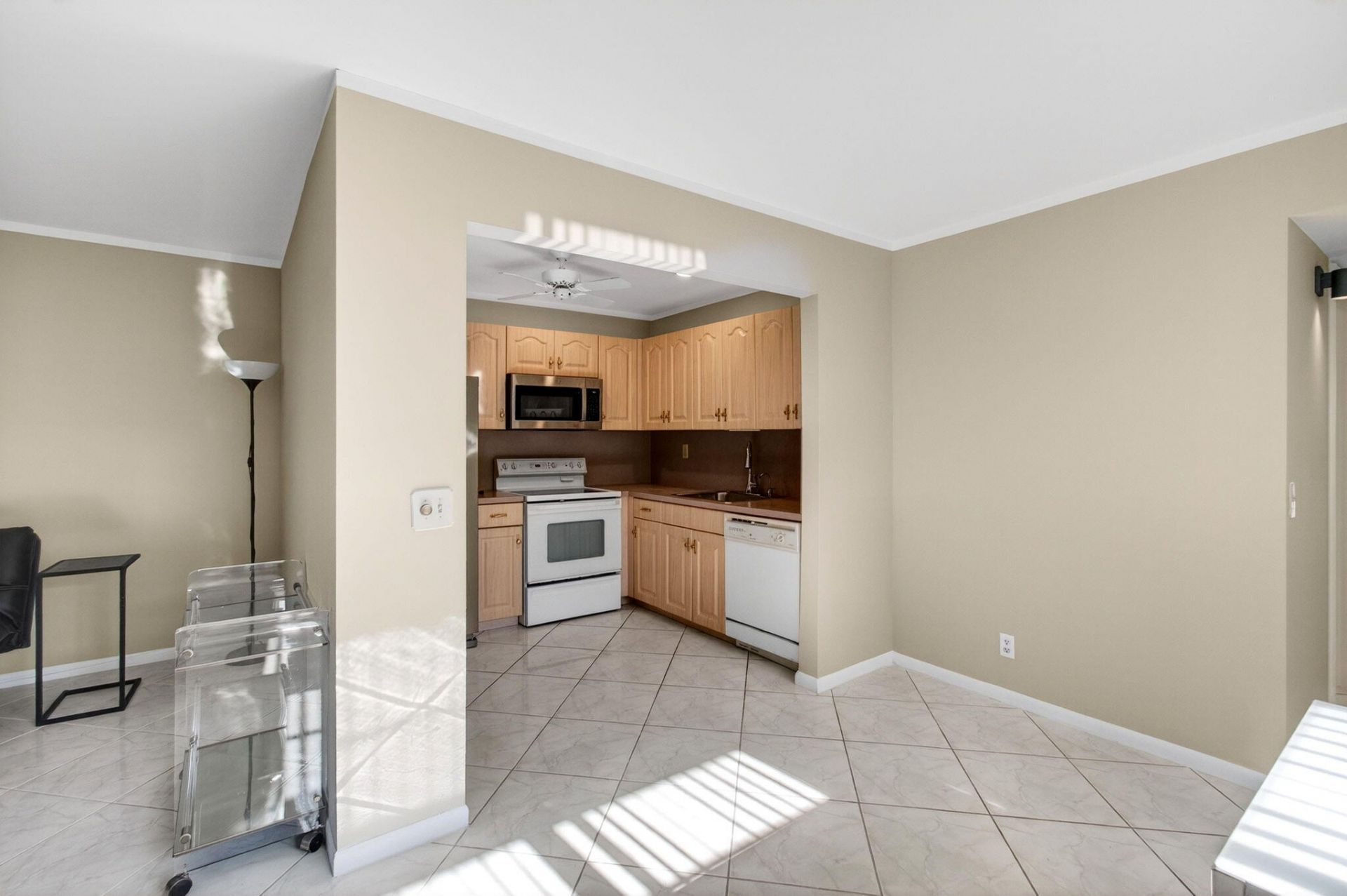 95 Burgundy B, Delray Beach, FL 33484 Photo