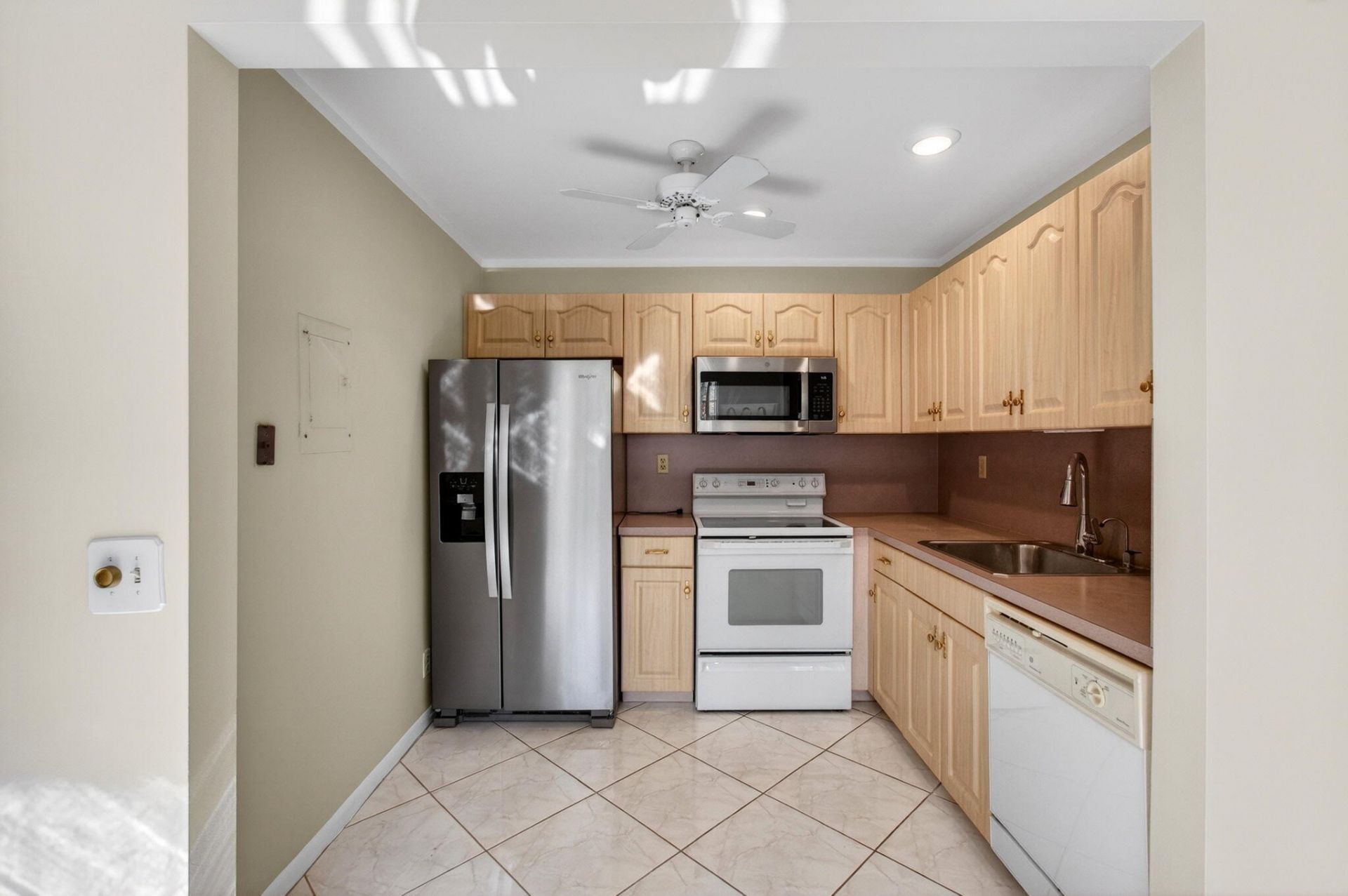 95 Burgundy B, Delray Beach, FL 33484 Photo