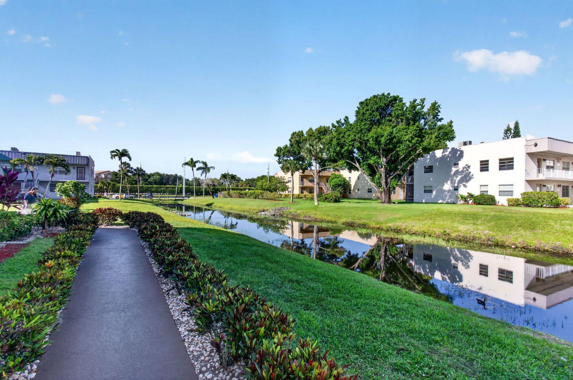 95 Burgundy B, Delray Beach, FL 33484 Photo