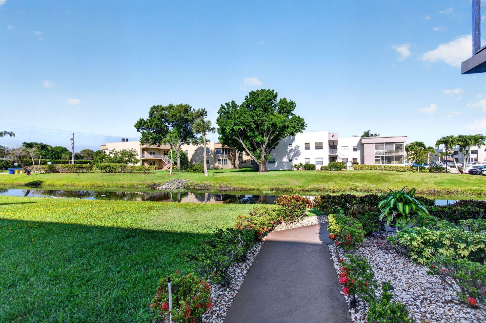 95 Burgundy B, Delray Beach, FL 33484 Photo