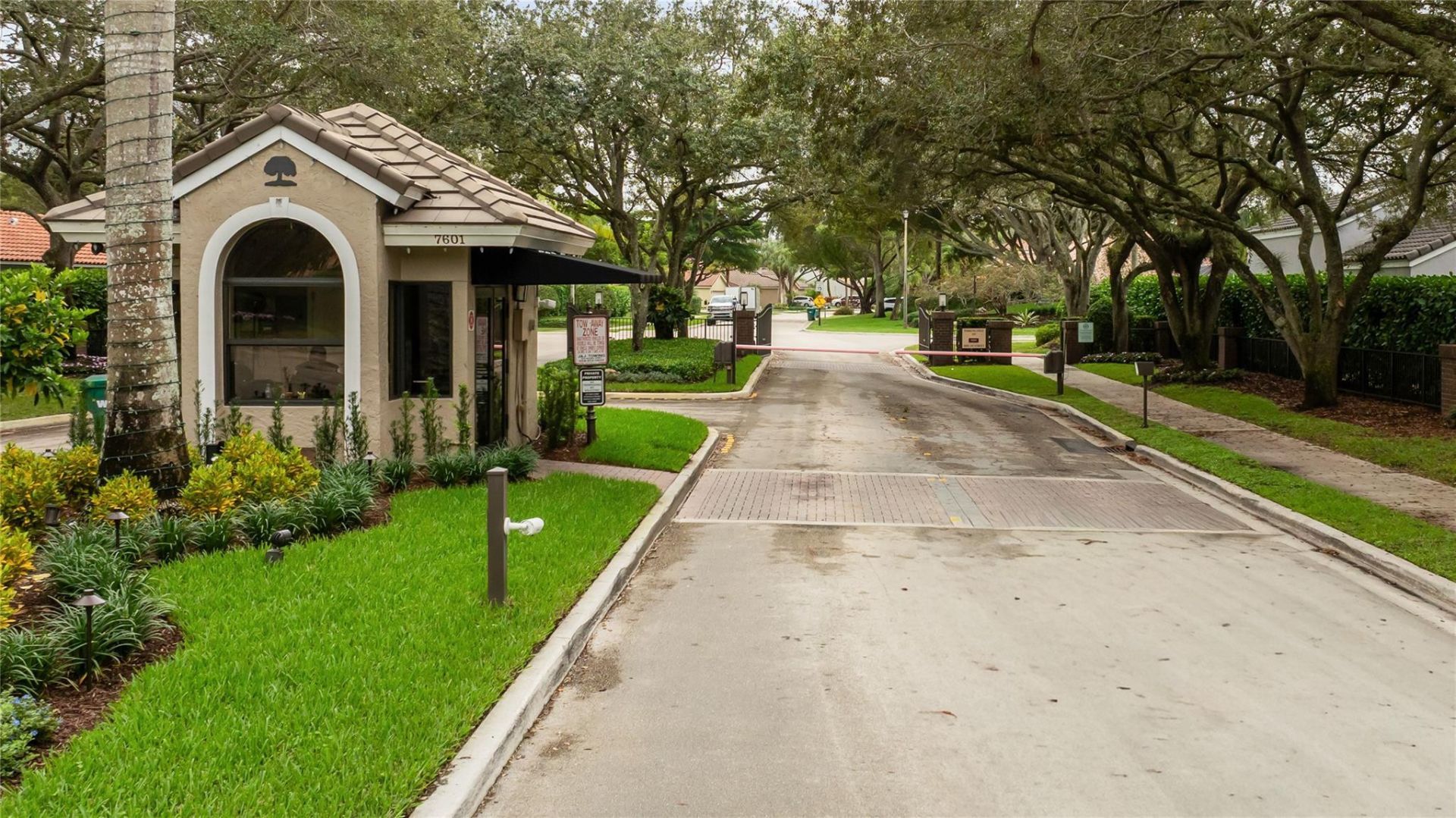 6660 NW 75th Place, Parkland, FL 33067 Photo