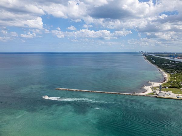 1900 S Ocean Drive, Fort Lauderdale, FL 33316