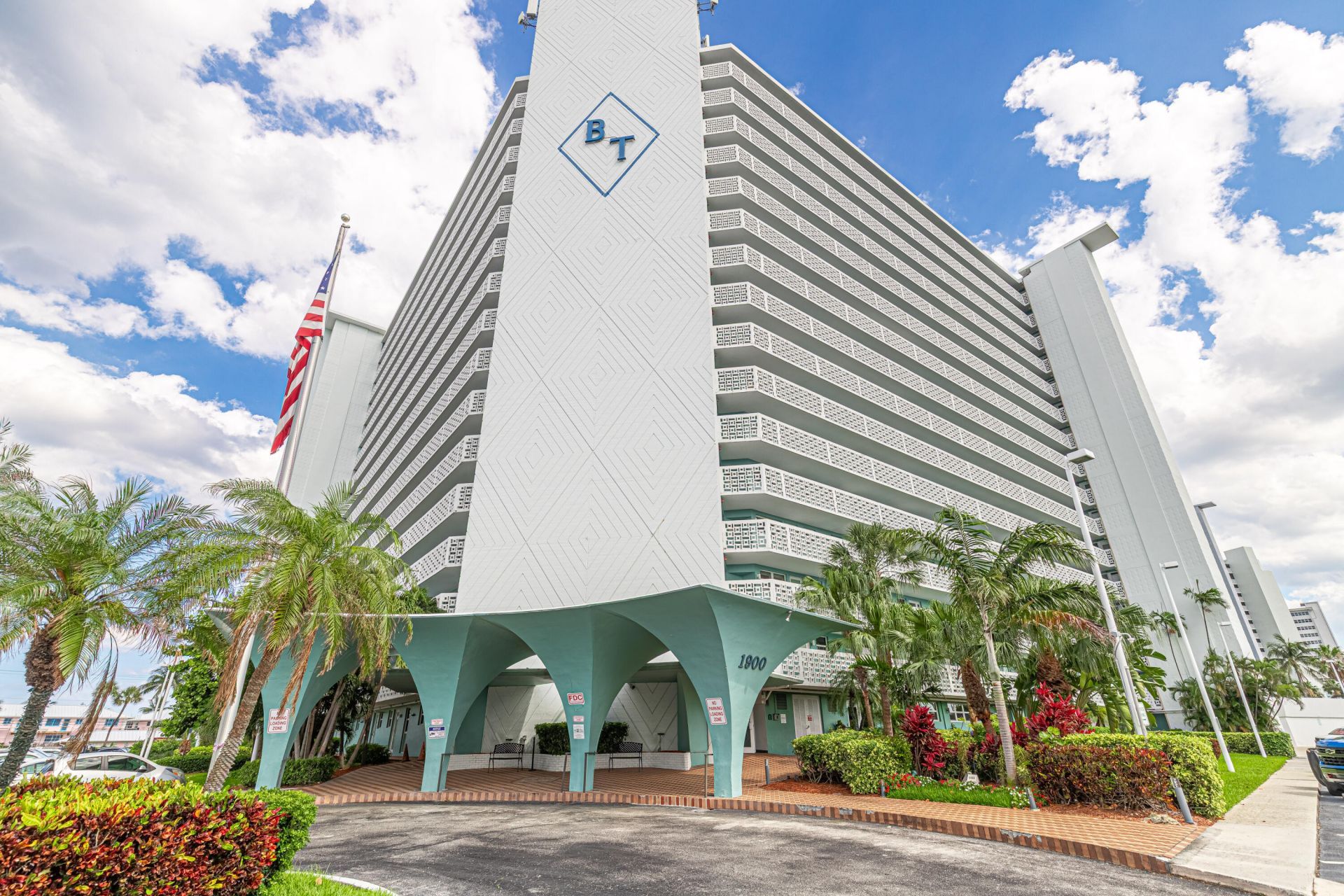 1900 S Ocean Drive, Unit 1706, Fort Lauderdale, FL 33316 Photo