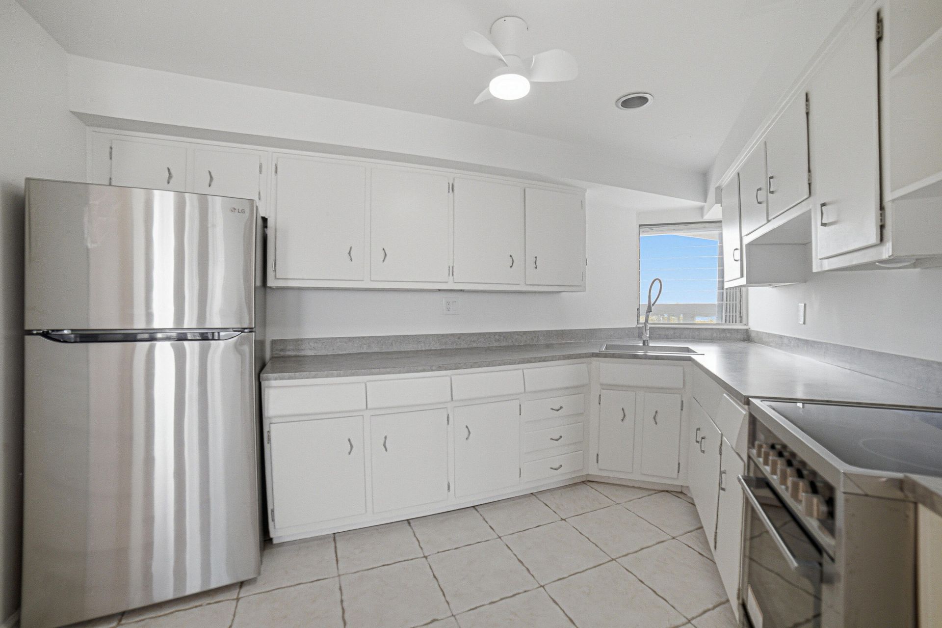 1900 S Ocean Drive, Fort Lauderdale, FL 33316 Photo