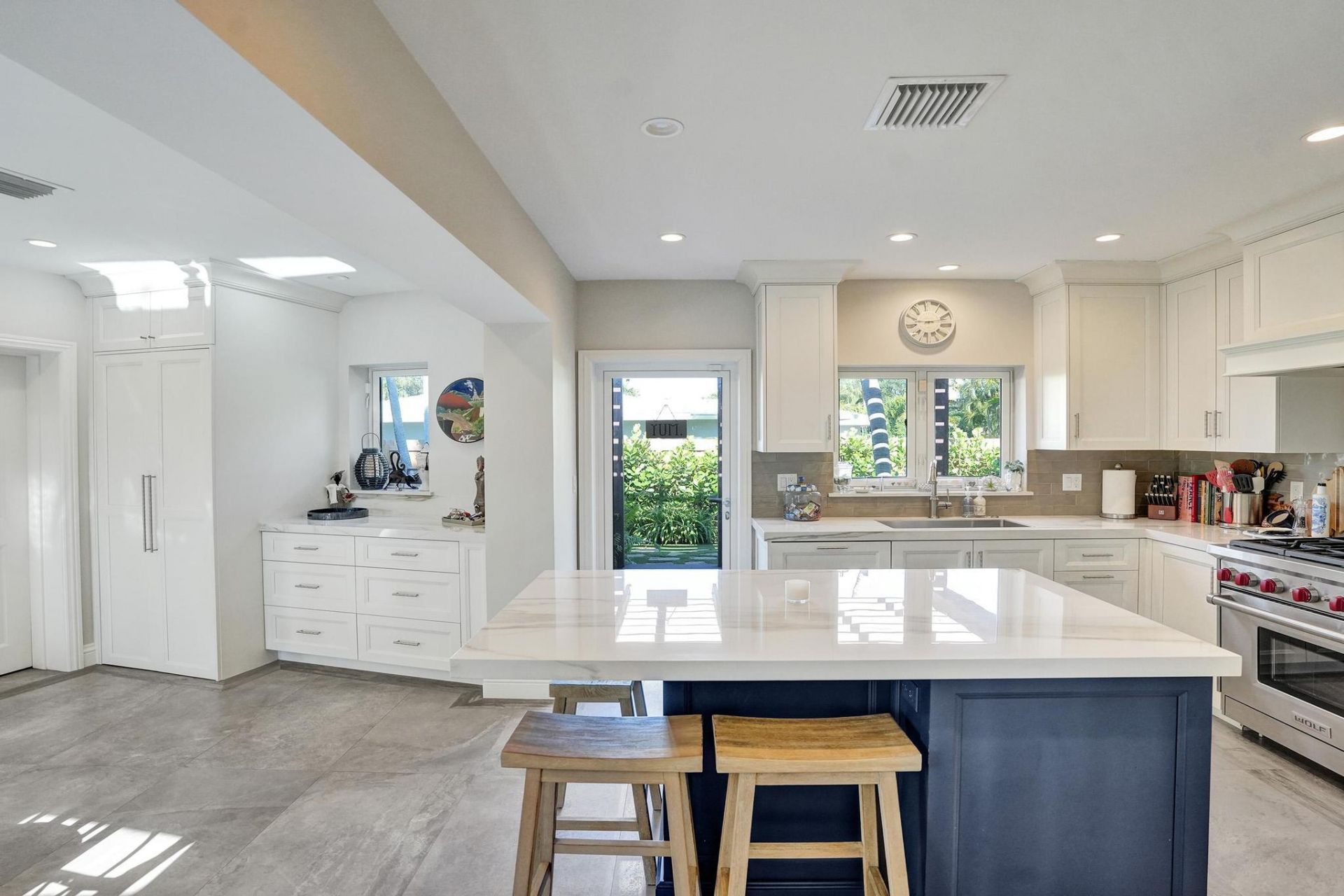 15 Minnetonka Road, Sea Ranch Lakes, FL 33308 Photo