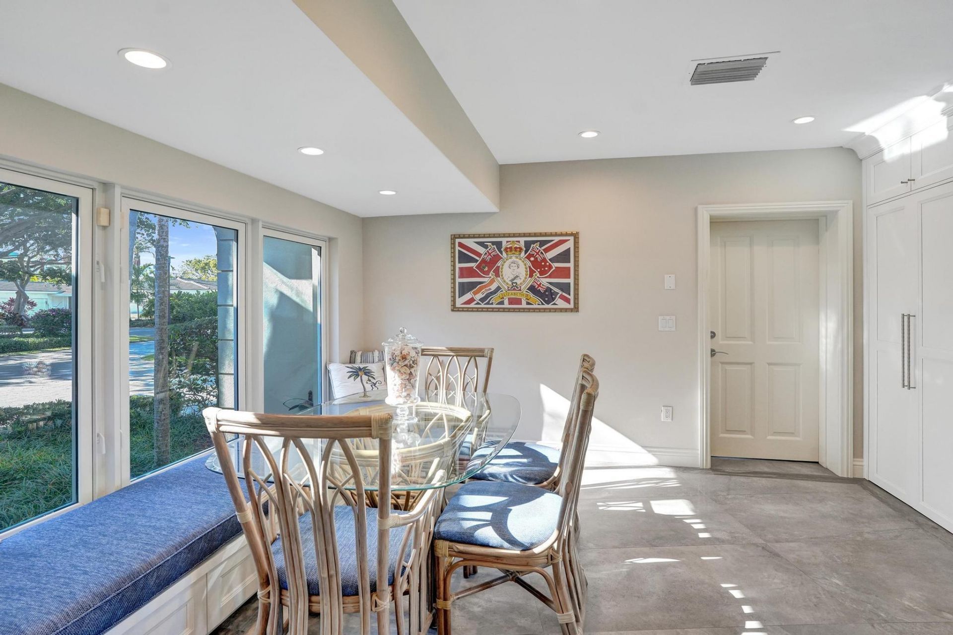 15 Minnetonka Road, Sea Ranch Lakes, FL 33308 Photo