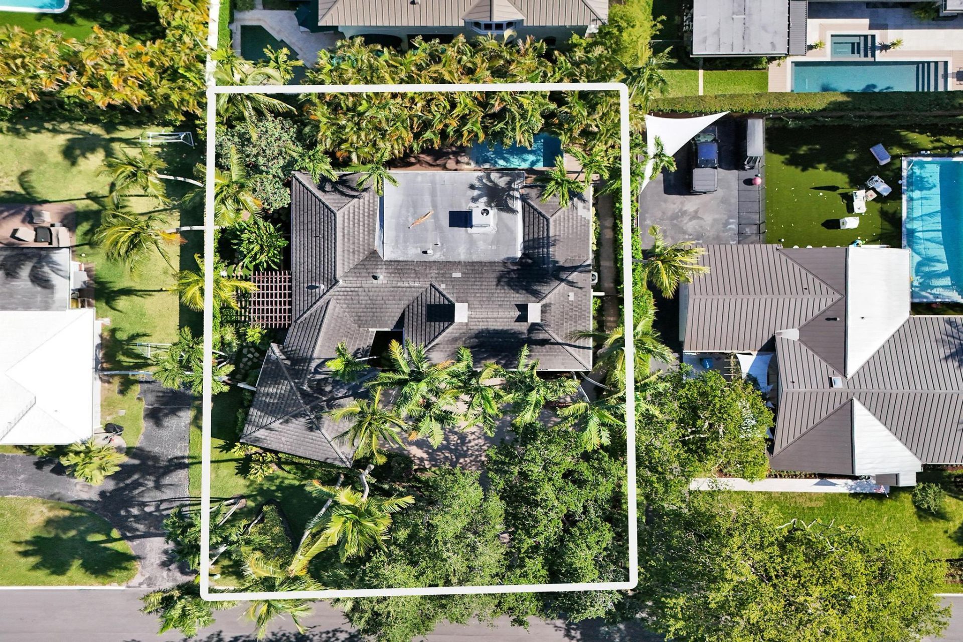 15 Minnetonka Road, Sea Ranch Lakes, FL 33308 Photo