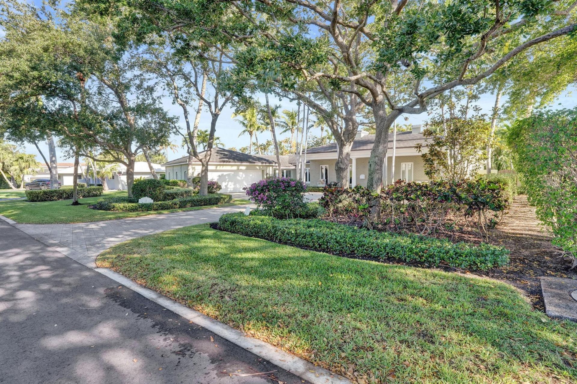 15 Minnetonka Road, Sea Ranch Lakes, FL 33308 Photo