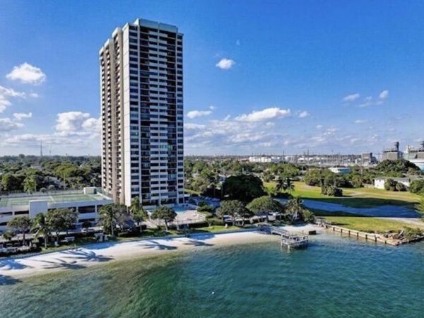5600 N Flagler Drive, Unit 1204, West Palm Beach, FL 33407