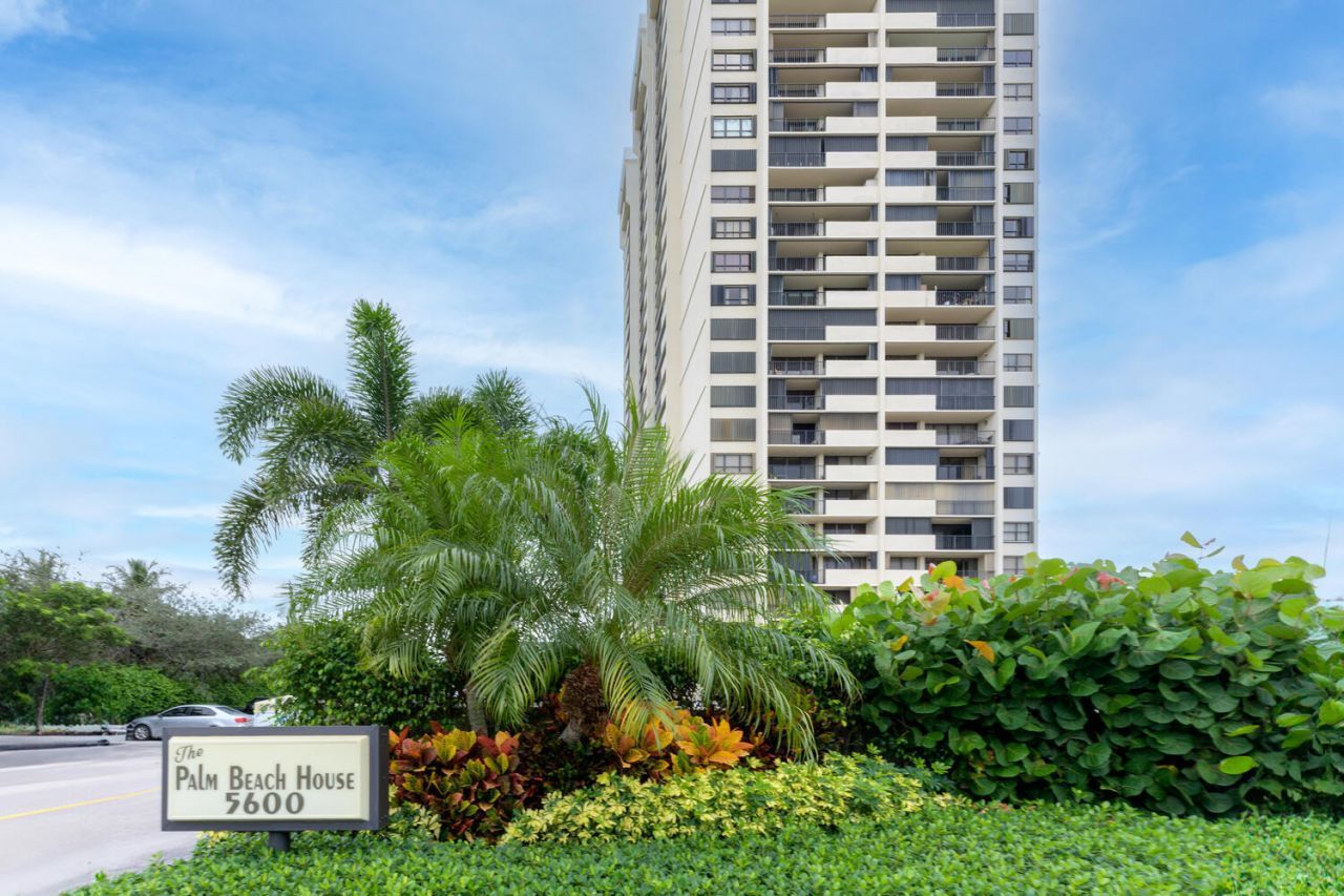 5600 N Flagler Drive, Unit 1204, West Palm Beach, FL 33407 Photo