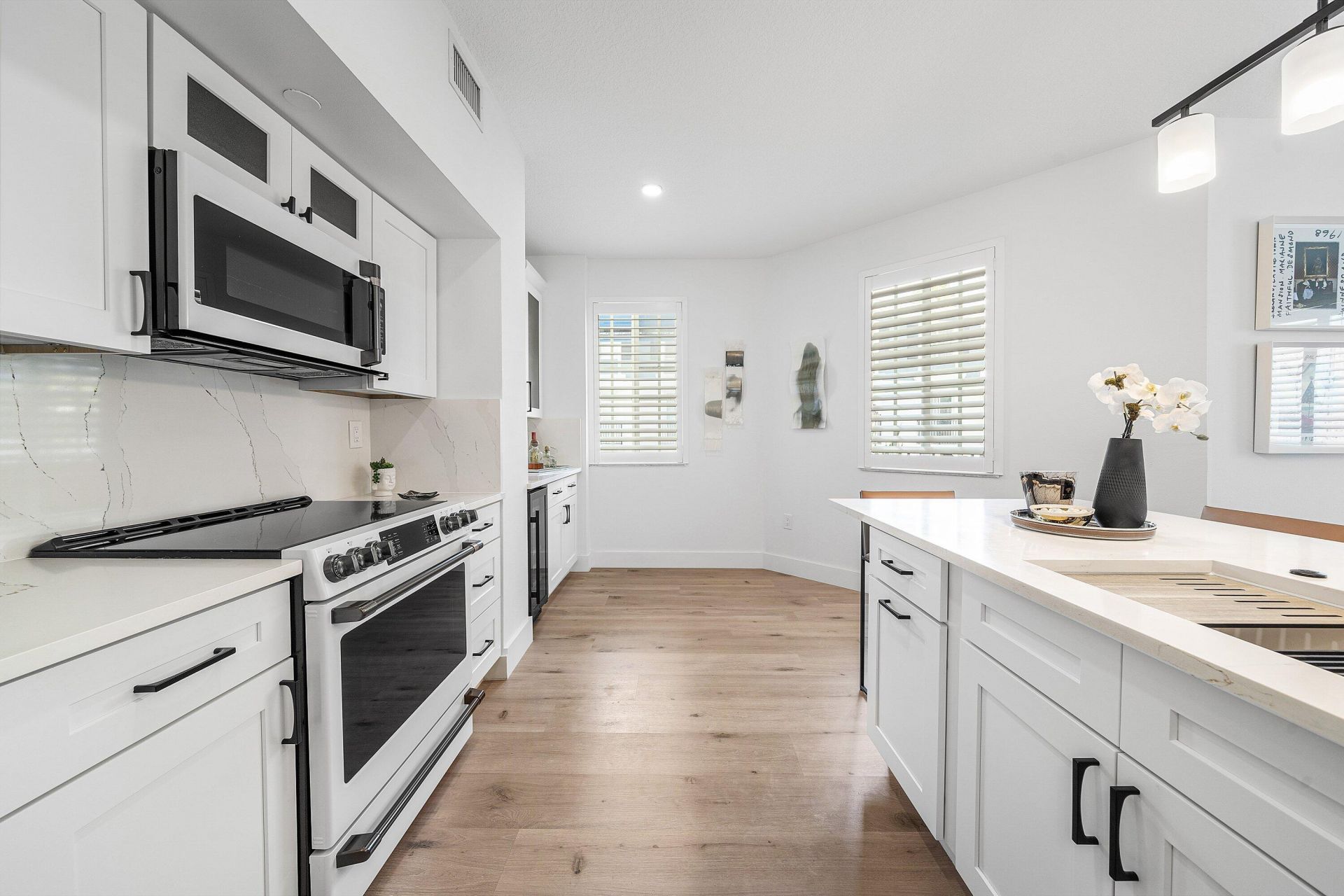 250 NE 3rd Avenue, Unit 1209, Delray Beach, FL 33444 Photo