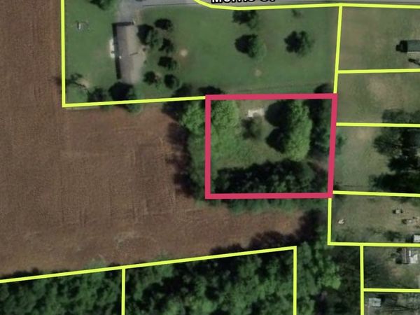 346 E Park St, Guthrie, KY 42234