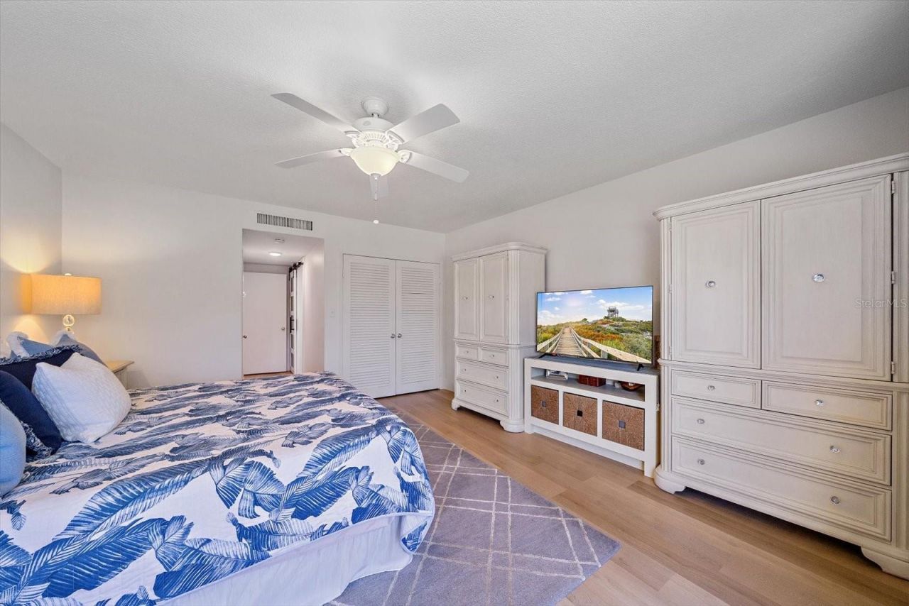 100 Sands Point Road, Unit 225, Longboat Key, FL 34228 Photo