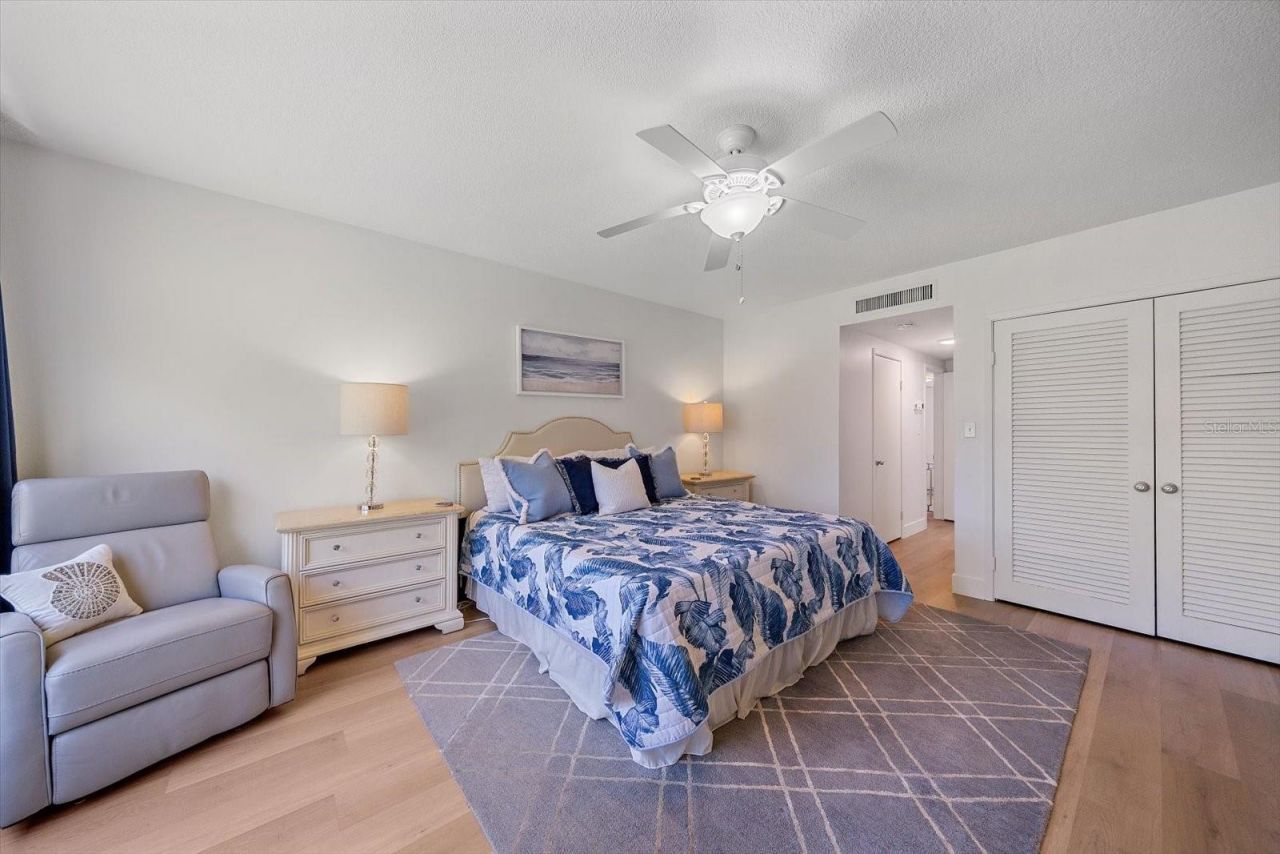 100 Sands Point Road, Unit 225, Longboat Key, FL 34228 Photo