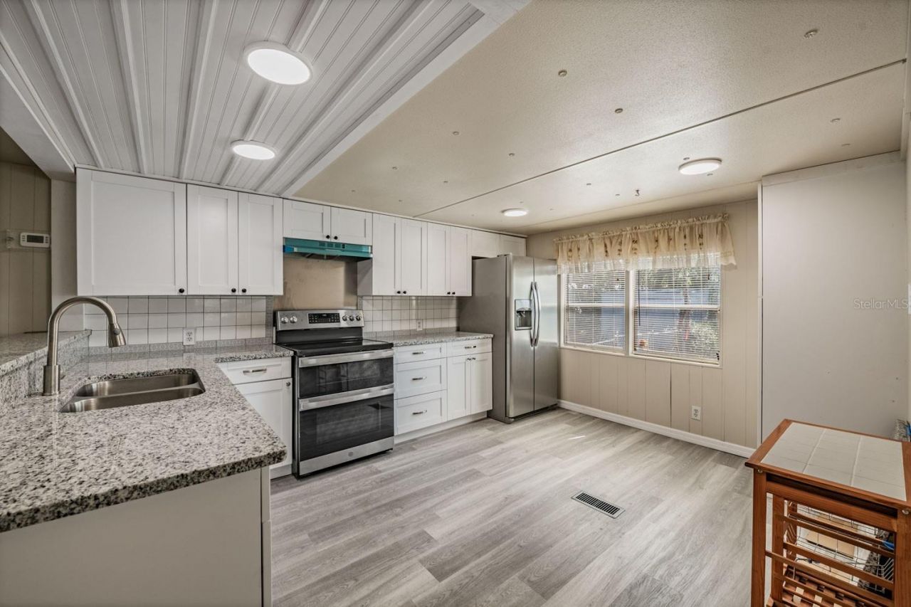 9739 Ray Street , Hudson, FL 34669 Photo