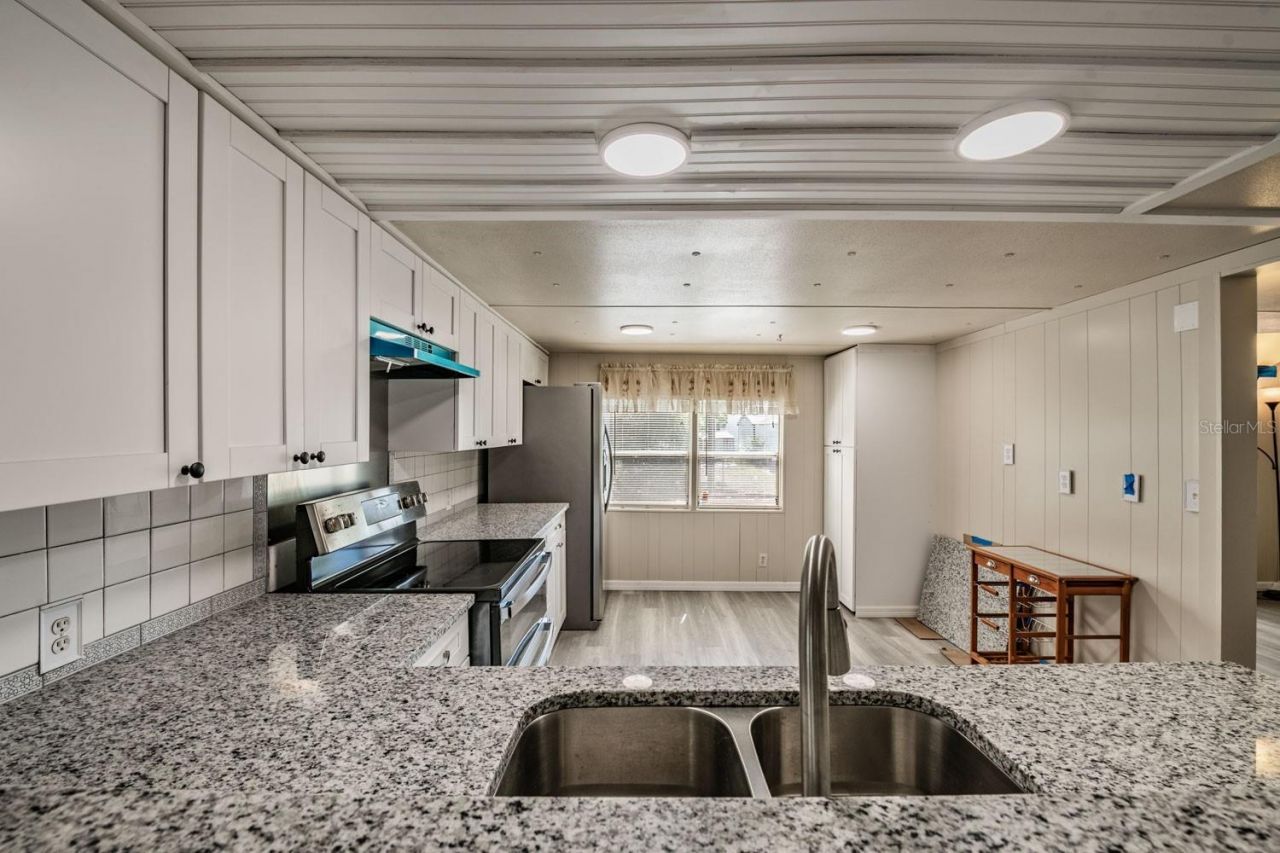9739 Ray Street , Hudson, FL 34669 Photo