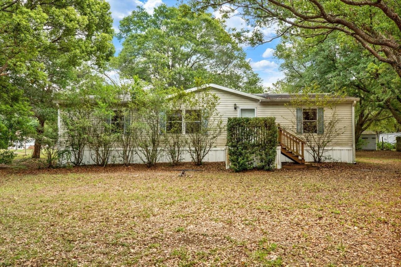 3804 Pinto Lane, Zephyrhills, FL 33541 Main Photo