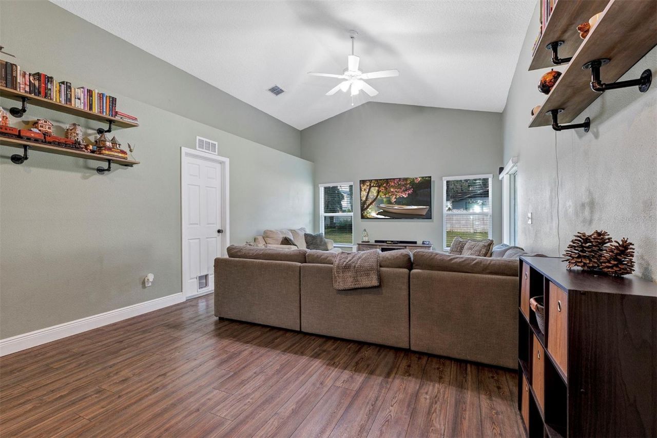 1520 Baywood Village Court, Mount Dora, FL 32757 Photo