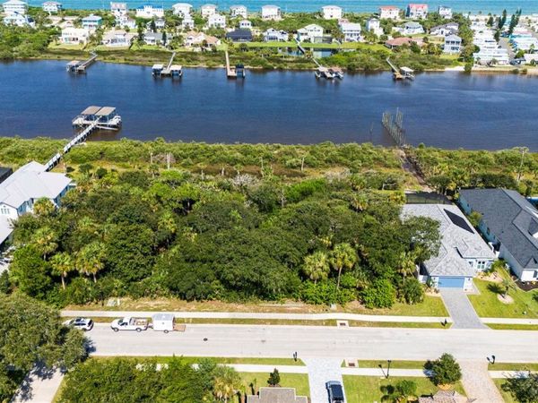 62 N RIVERWALK DRIVE , PALM COAST, FL 32137