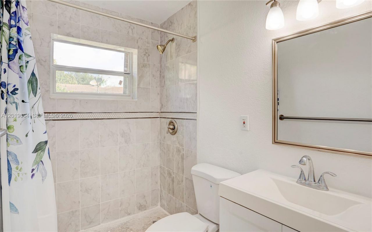 1031 NW 23rd Way , Fort Lauderdale, FL 33311 Photo