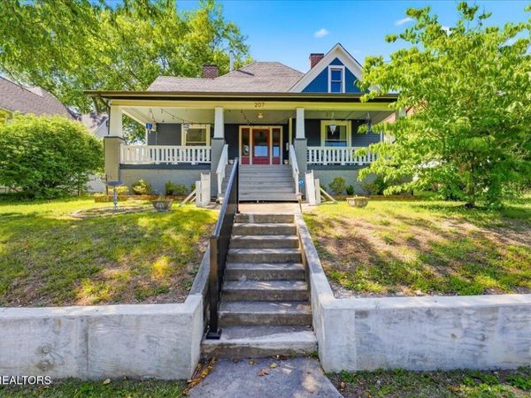 207 E Oak Hill Ave, Knoxville, TN 37917