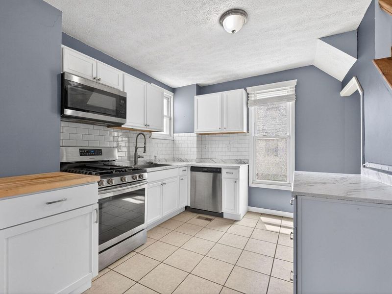 23 S Pine Street , Newark, OH 43055 Photo 11