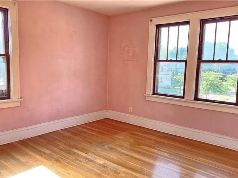 387 E York Street, Akron, OH 44310 Photo 15
